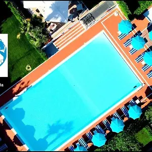 Porto Azzurro سيرمِيوني