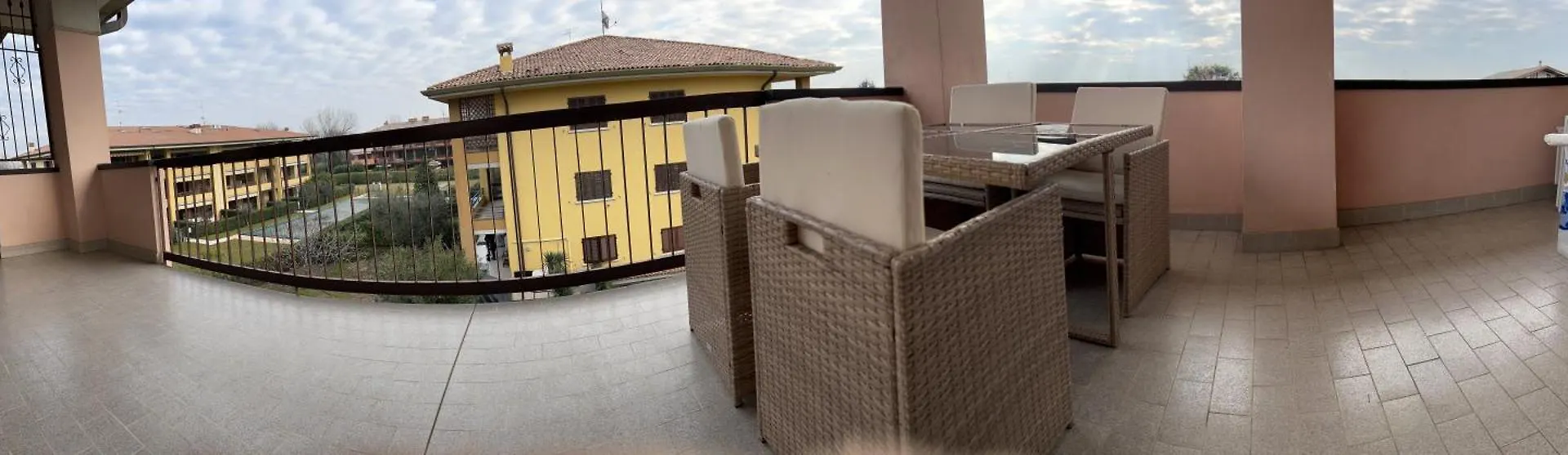 Sirmionerooms Luxury Apartment 0*, Sirmione